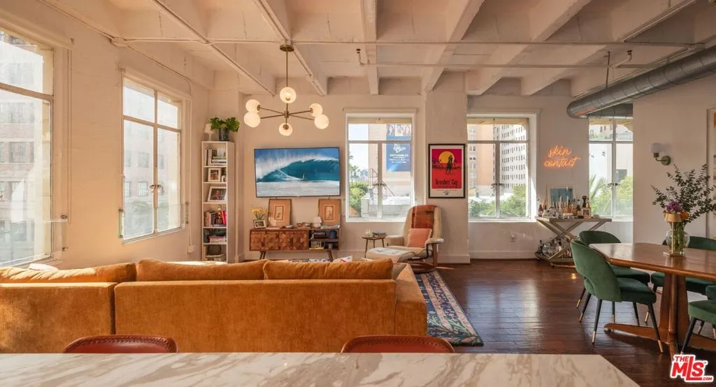 6253 Hollywood Boulevard 402, Los Angeles, California 90028 home-pic-6